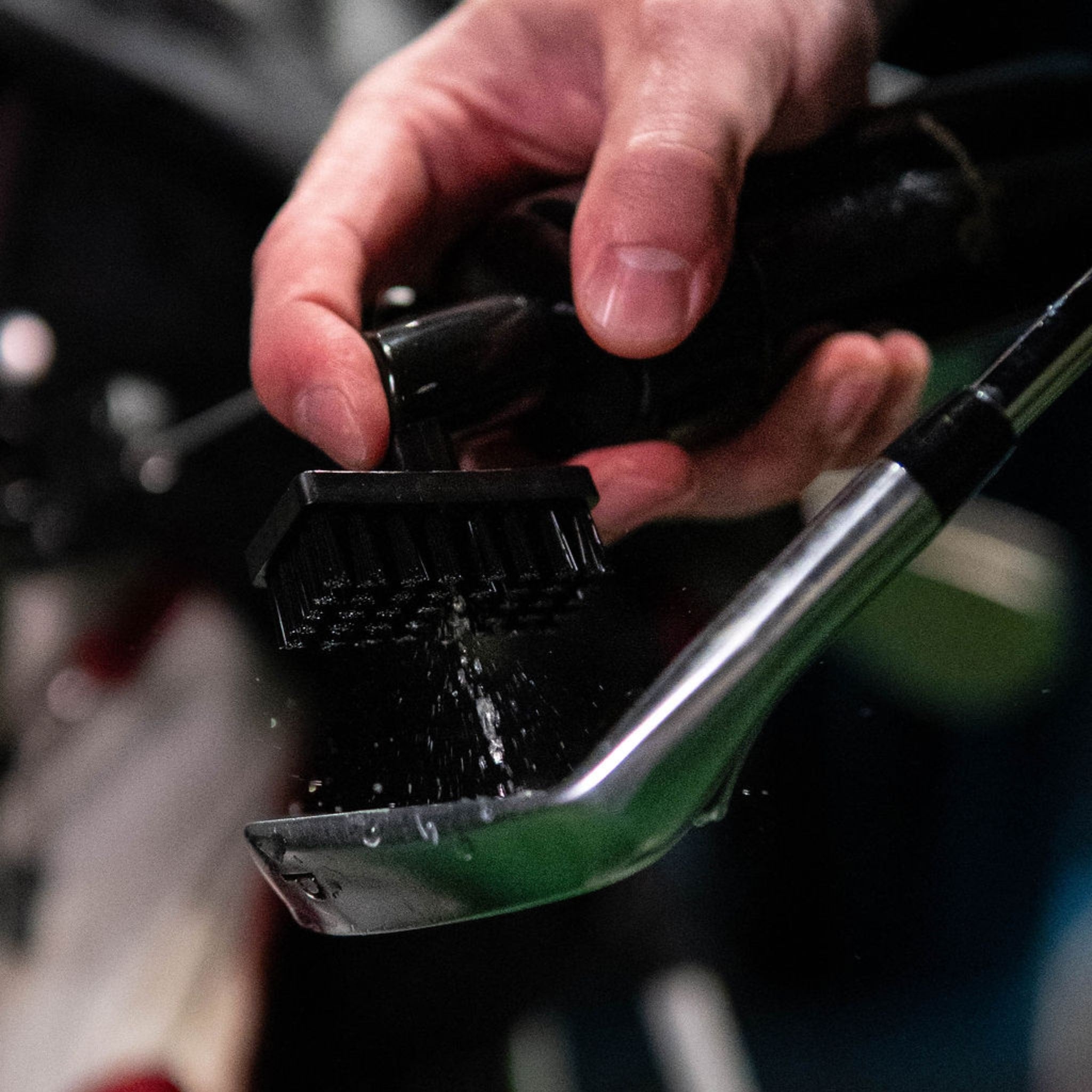 vedellä pesevä golfpesuri